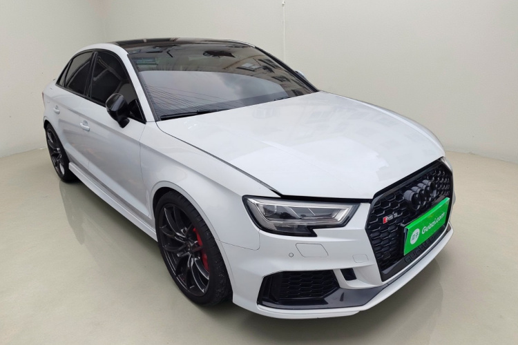 Audi RS 3 2018 car image #4