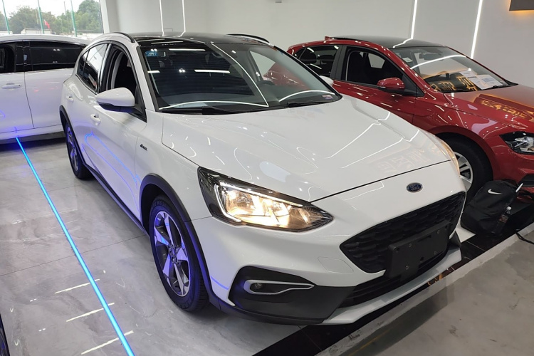 Ford Focus Active 2020 #4 Ford Focus Active 2020 car image #4