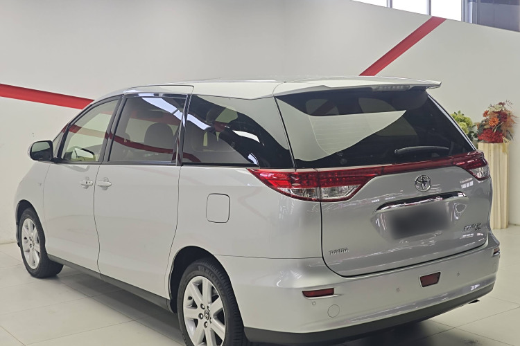Toyota Previa 2018 car image #4