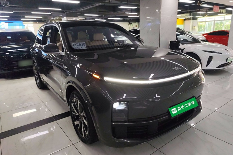 Li L8 2023 изображение автомобиля #4