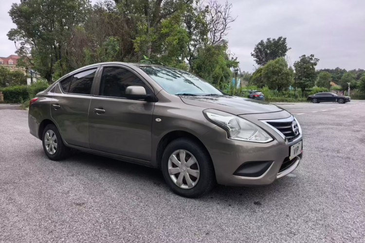 Nissan Sunny 2017 car image #4