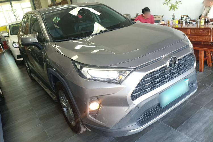 Toyota RAV4 (Imported) 2020 imagem de carro #4