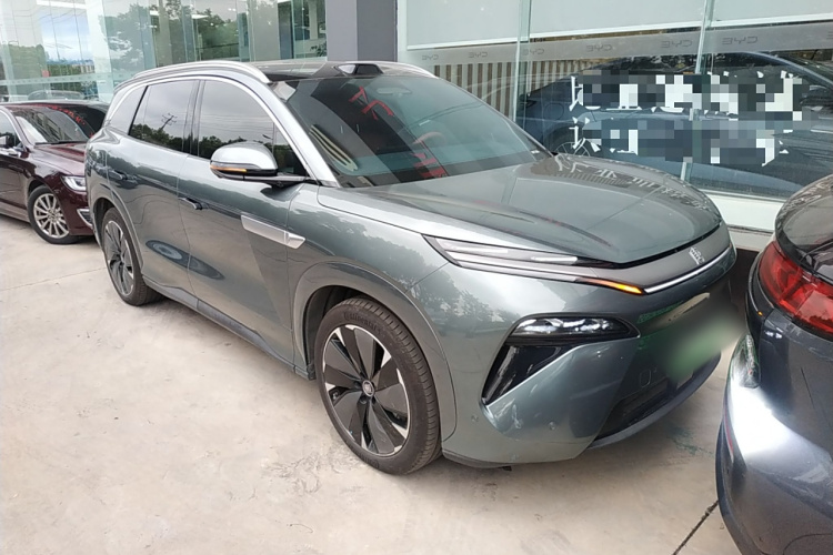 BYD Tang L 2025 immagine di auto #4