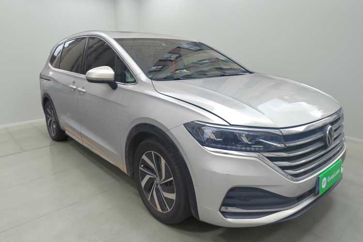 Volkswagen Viloran 2020 car image #4