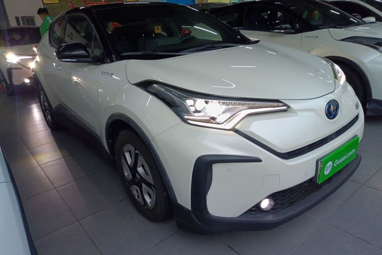 Toyota C-HR EV 2020 #4 Toyota C-HR EV 2020 car image #4
