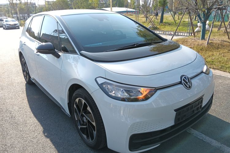 Volkswagen ID.3 2024 immagine di auto #4