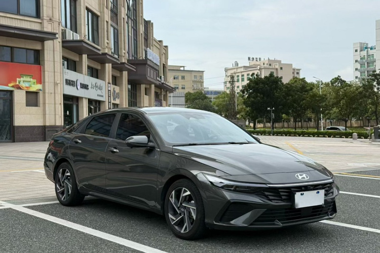 Hyundai Elantra EV 2023 #4 Hyundai Elantra EV 2023 car image #4