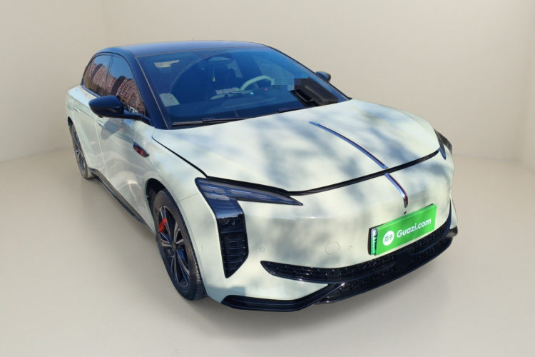 HongQi EH7 2025 #4 HongQi EH7 2025 car image #4