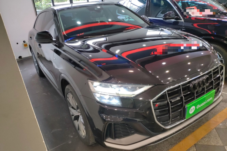Audi Q8 2020 car image #4