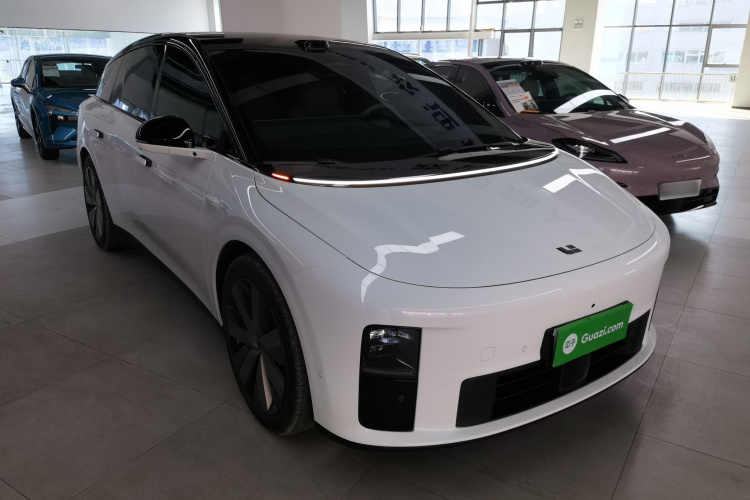 理想汽车 理想i6 2025 汽车图片 #4