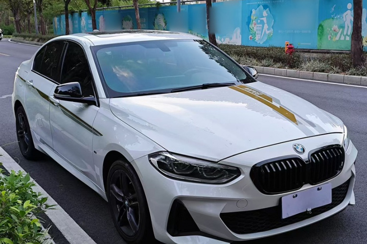 BMW 1 Series M 2023 #4 BMW 1 Series M 2023 immagine di auto #4