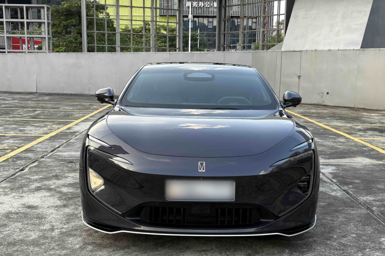 Avatr 12 2024 car image #4