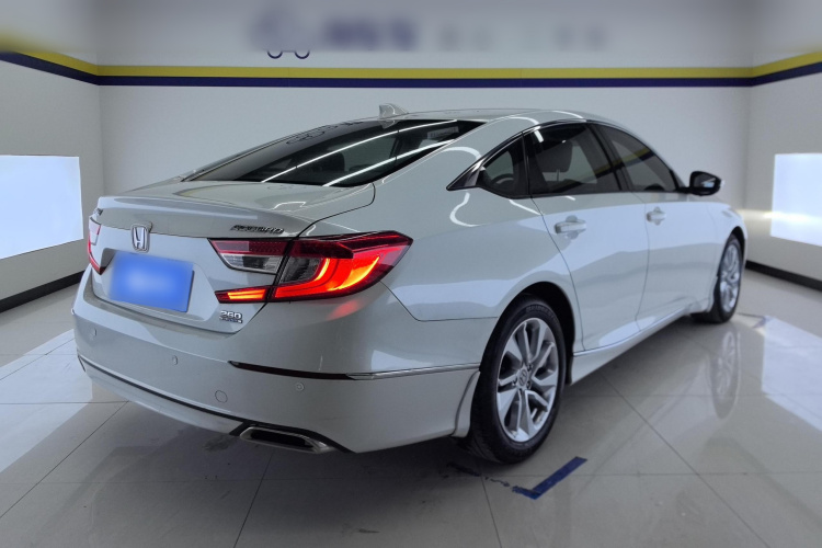 BYD F3R 2019 #4 BYD F3R 2019 car image #4