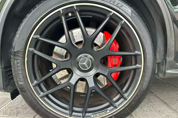 Mercedes-Benz GLC Coupe AMG 2019 صورة سيارة #4