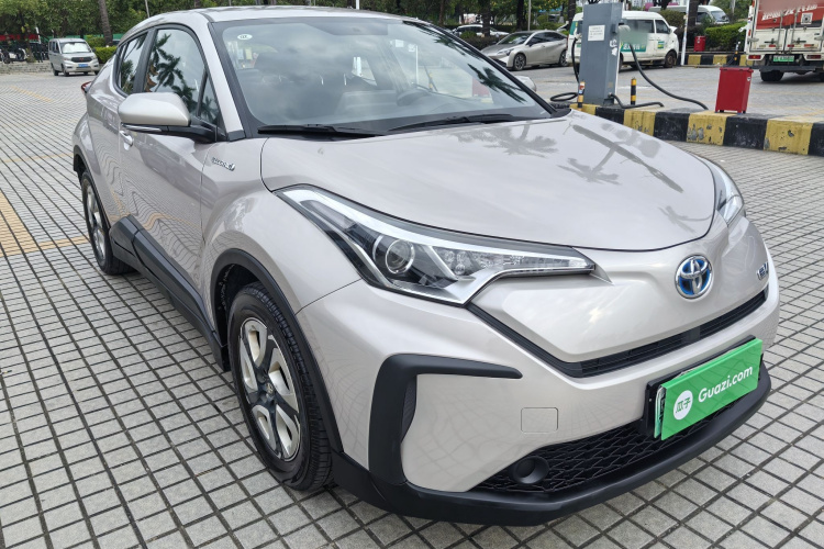 Toyota C-HR EV 2021 immagine di auto #4