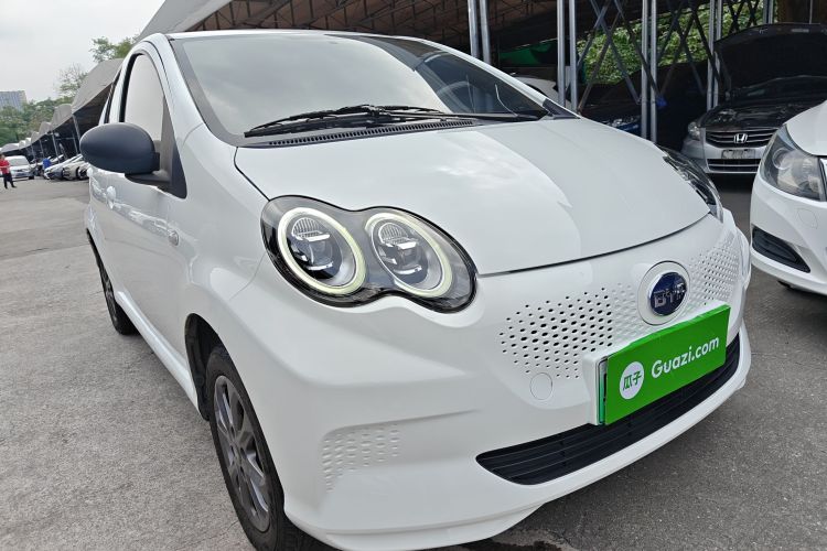 BYD e1 2019 car image #4