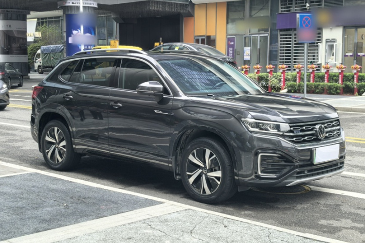 Volkswagen Tayron GTE 2020 #4 Volkswagen Tayron GTE 2020 car image #4