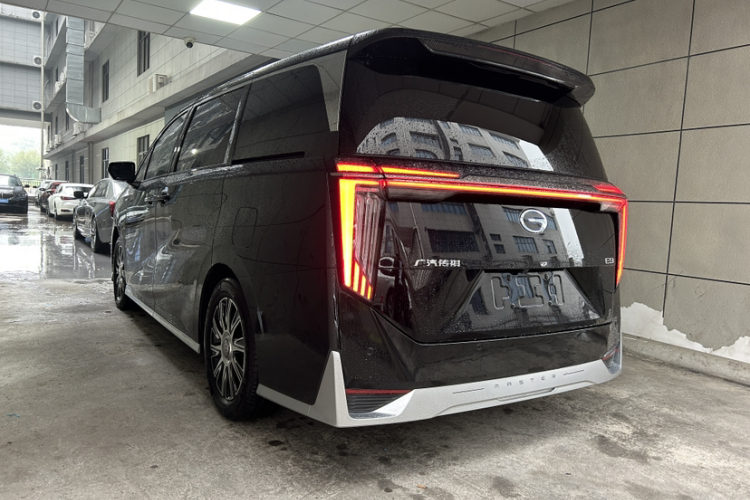 GAC Trumpchi E9 2025 #4 GAC Trumpchi E9 2025 car image #4