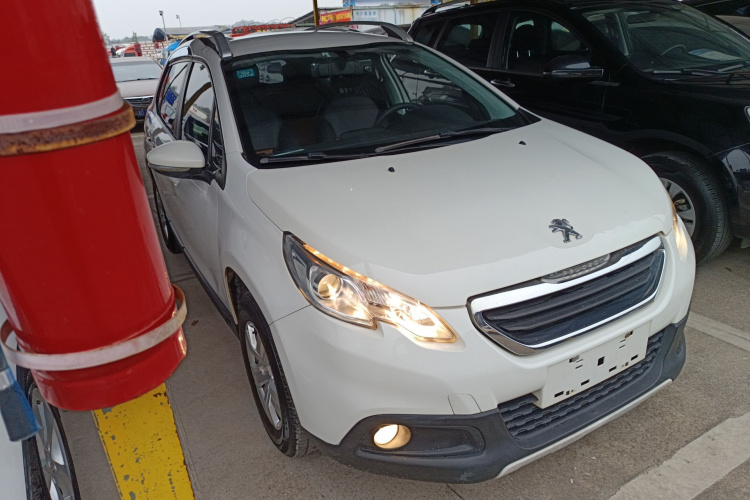 Peugeot 2008 2016 image de voiture #4