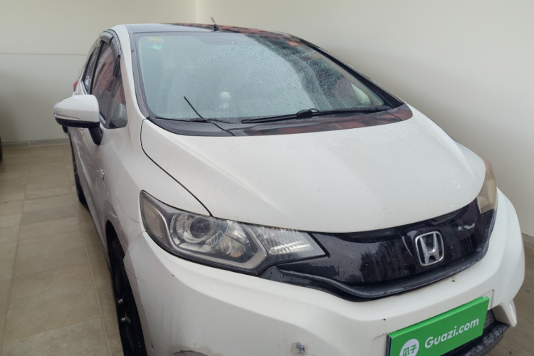 Honda Fit (Imported) 2015 صورة سيارة #4