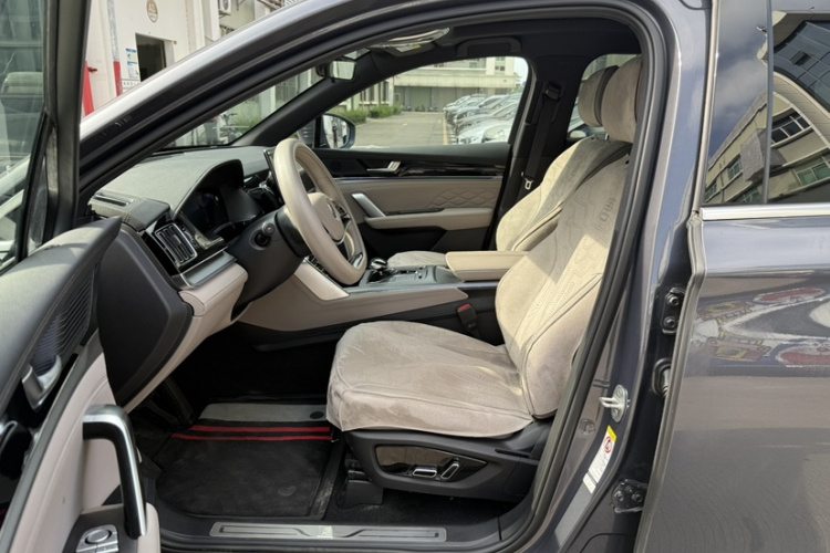 BYD Tang New Energy 2024 car image #4
