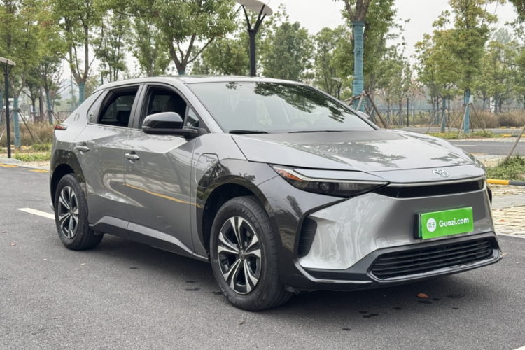 Toyota Bozhi 4X 2024 #4 Toyota Bozhi 4X 2024 car image #4