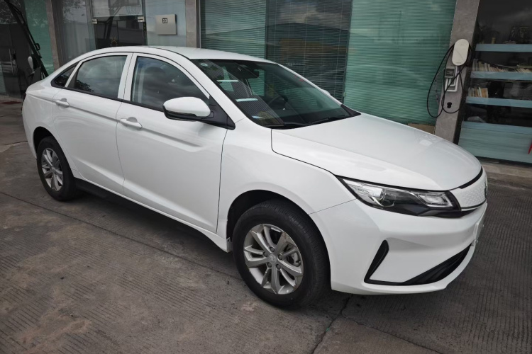 睿蓝汽车 枫叶60s 2023 汽车图片 #4