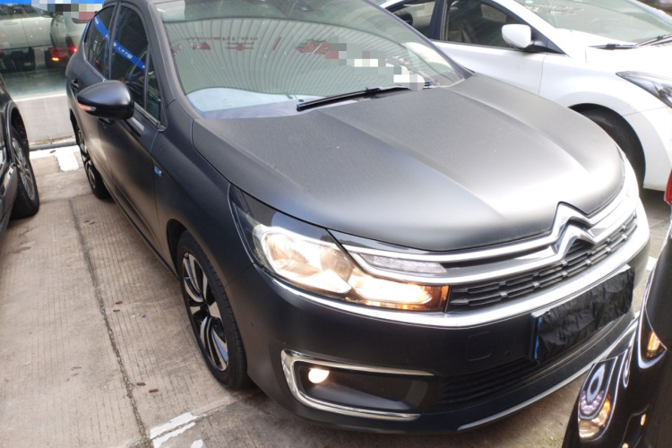Citroen C4L 2017 image de voiture #4