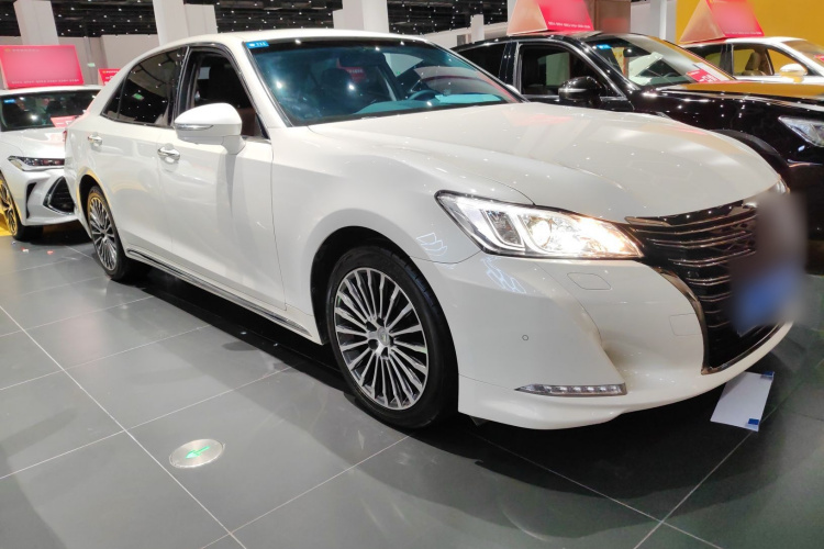 丰田 皇冠 2018 汽车图片 #4