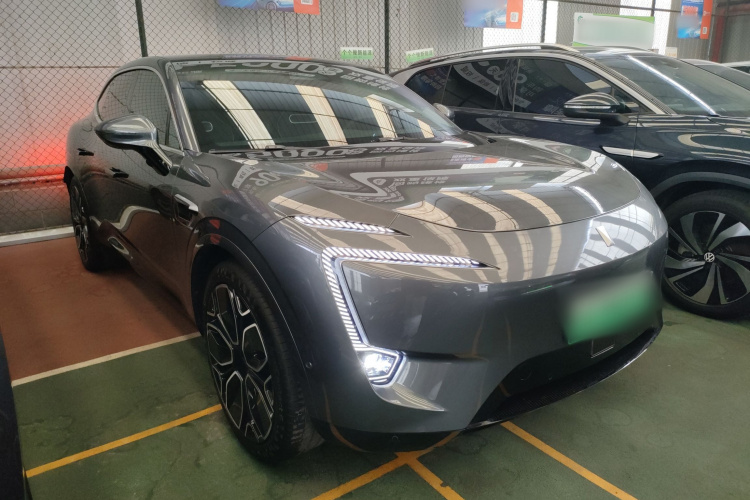 Avatr 11 2022 car image #4