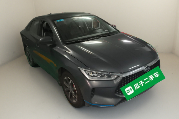 BYD e3 2020 immagine di auto #4