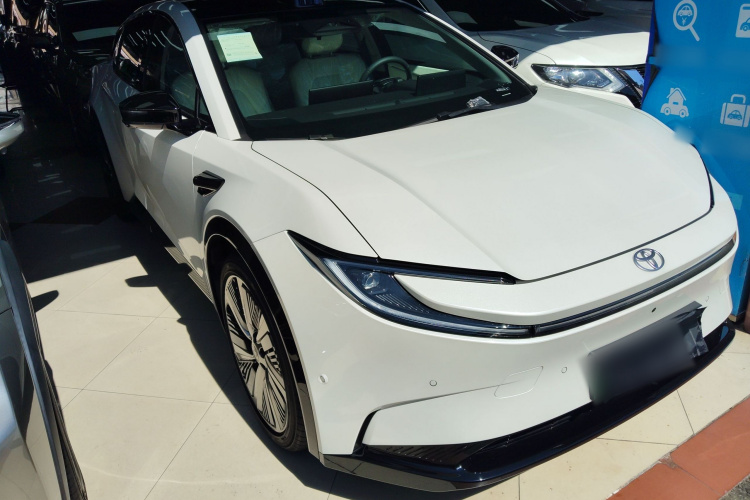 Toyota bZ5 2025 #4 Toyota bZ5 2025 car image #4