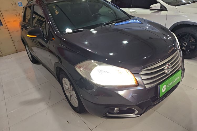 Suzuki S-Cross 2016 immagine di auto #4