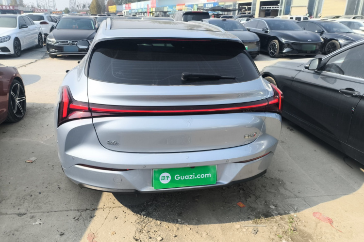 哪吒汽车 哪吒S猎装 2025 汽车图片 #4