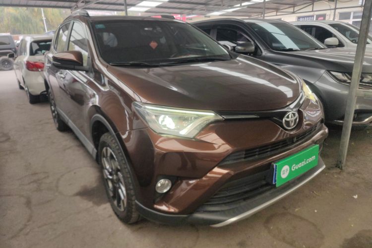 RAV4 2017 #4 RAV4 2017 car image #4