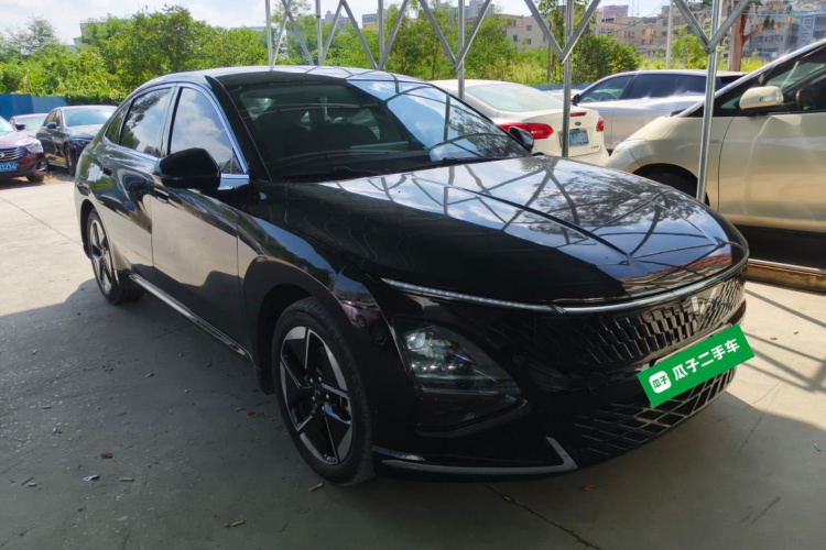 Wuling Starlight 730 New Energy 2023 صورة سيارة #4