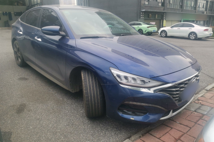 Hyundai Lafesta 2019 car image #4