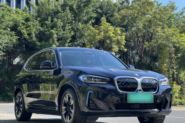 BMW iX3 2022 car image #4