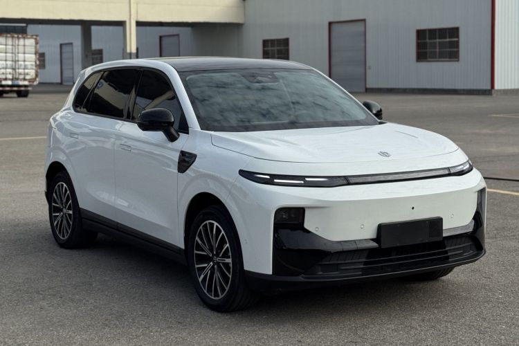 零跑汽车 零跑B10 2025 汽车图片 #4