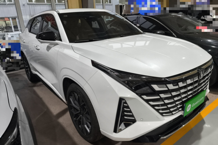 Changan UNI-Z 2025 immagine di auto #4