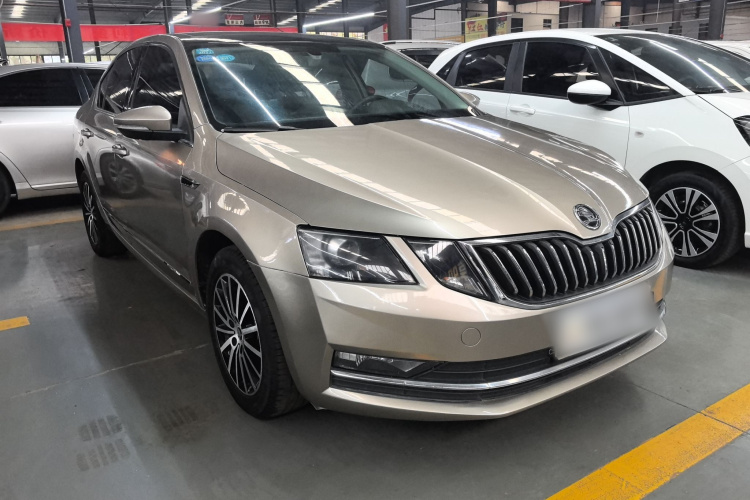 Skoda Octavia 2018 #4 Skoda Octavia 2018 car image #4