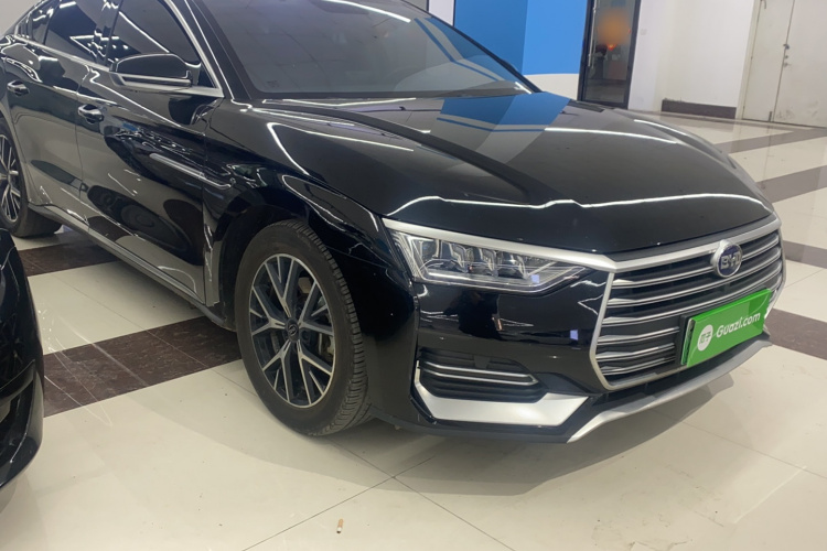 BYD e9 2021 car image #4