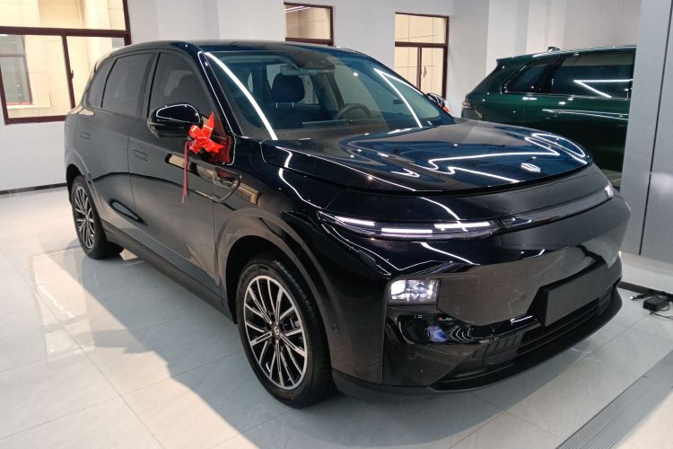 零跑汽车 零跑B10 2025 汽车图片 #4