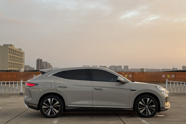 Denza N7 2023 #4 Denza N7 2023 car image #4