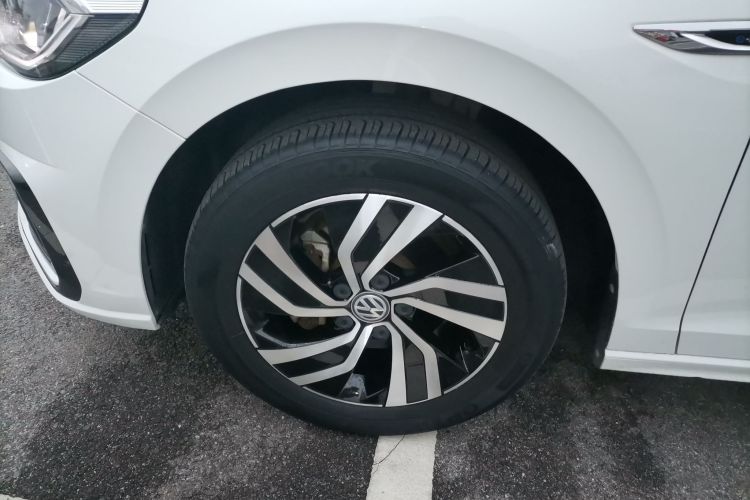 Volkswagen Bora Pure Electric 2020 صورة سيارة #4