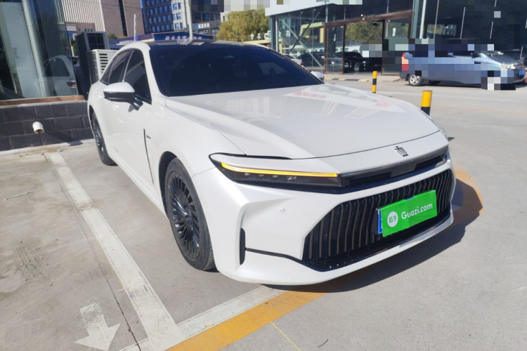 Toyota Crown 2024 immagine di auto #4