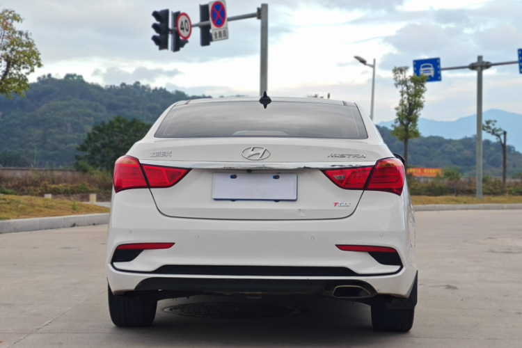 Hyundai Mistra 2017 immagine di auto #4