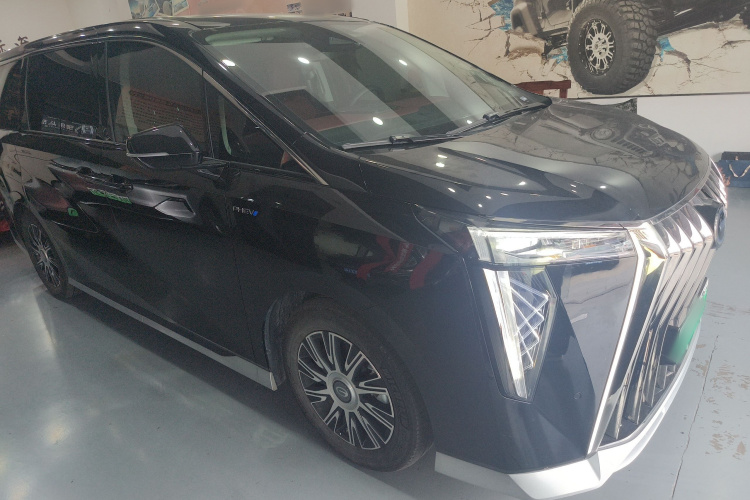 GAC Trumpchi E9 2024 imagem de carro #4