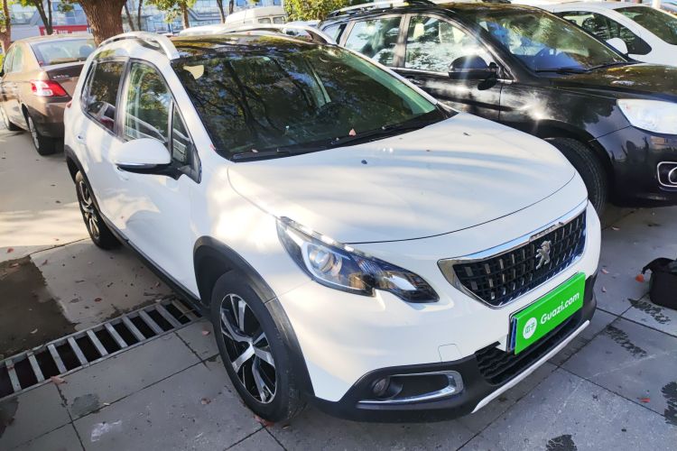 Peugeot 2008 2018 image de voiture #4