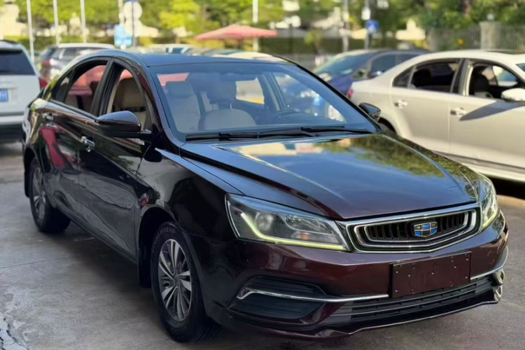 GEELY Emgrand 2018 car image #4